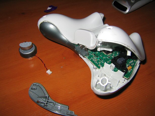 broken-controller.jpg